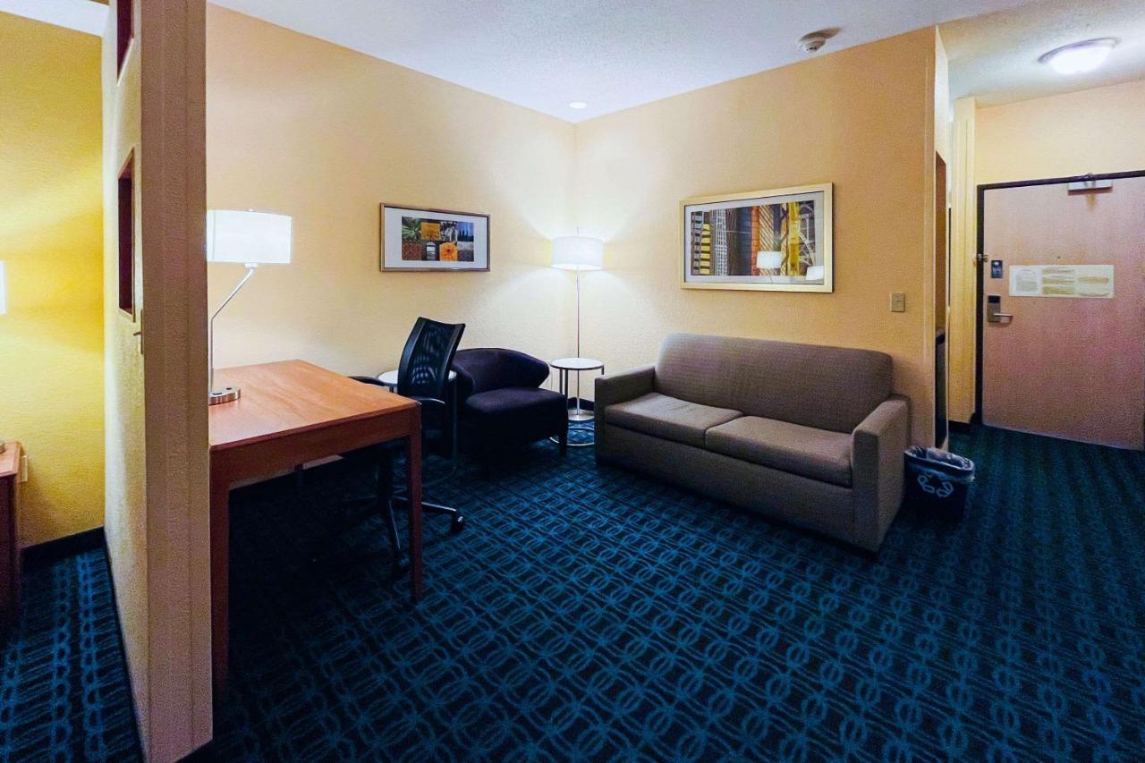 Comfort Inn & Suites Olathe - Kansas City Exterior foto